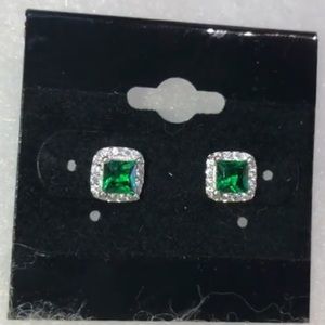.925 silver stud green earrings